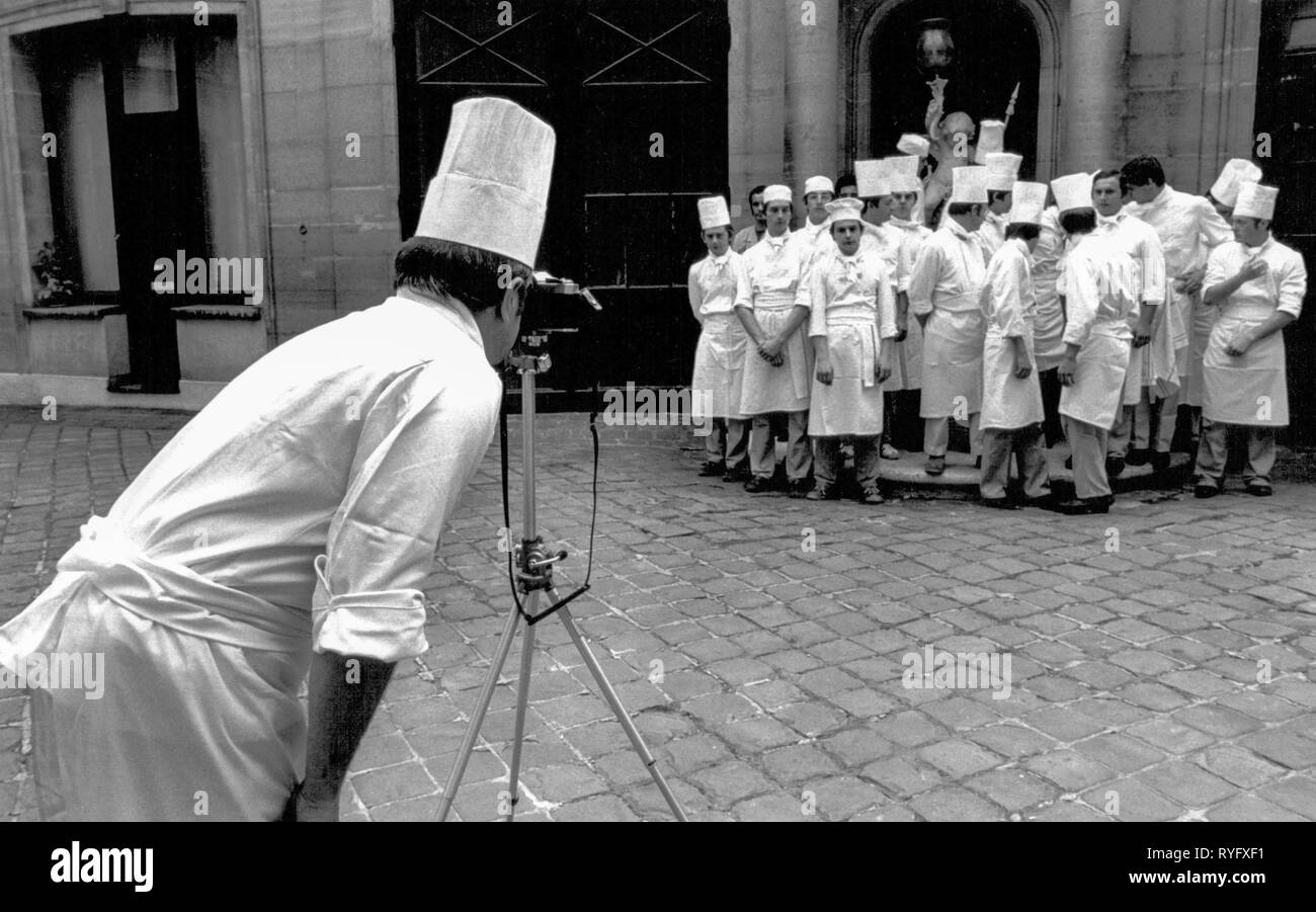 Taillevent Chef Claude Deligne photographs his staff, Paris, France Stock Photo