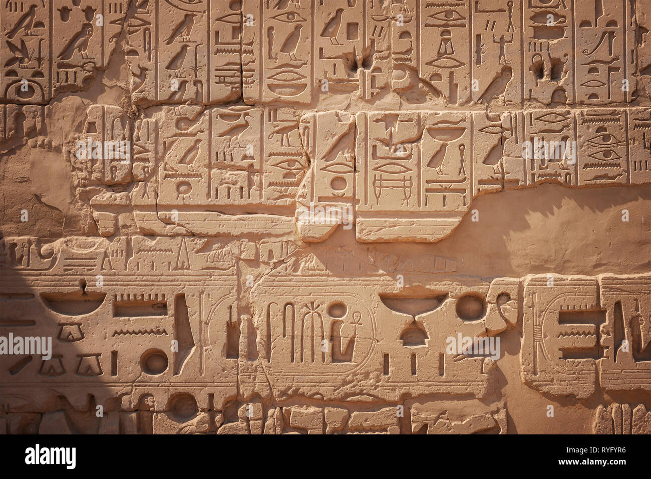 Ancient egyptian carvings. Luxor, Egypt Stock Photo Alamy