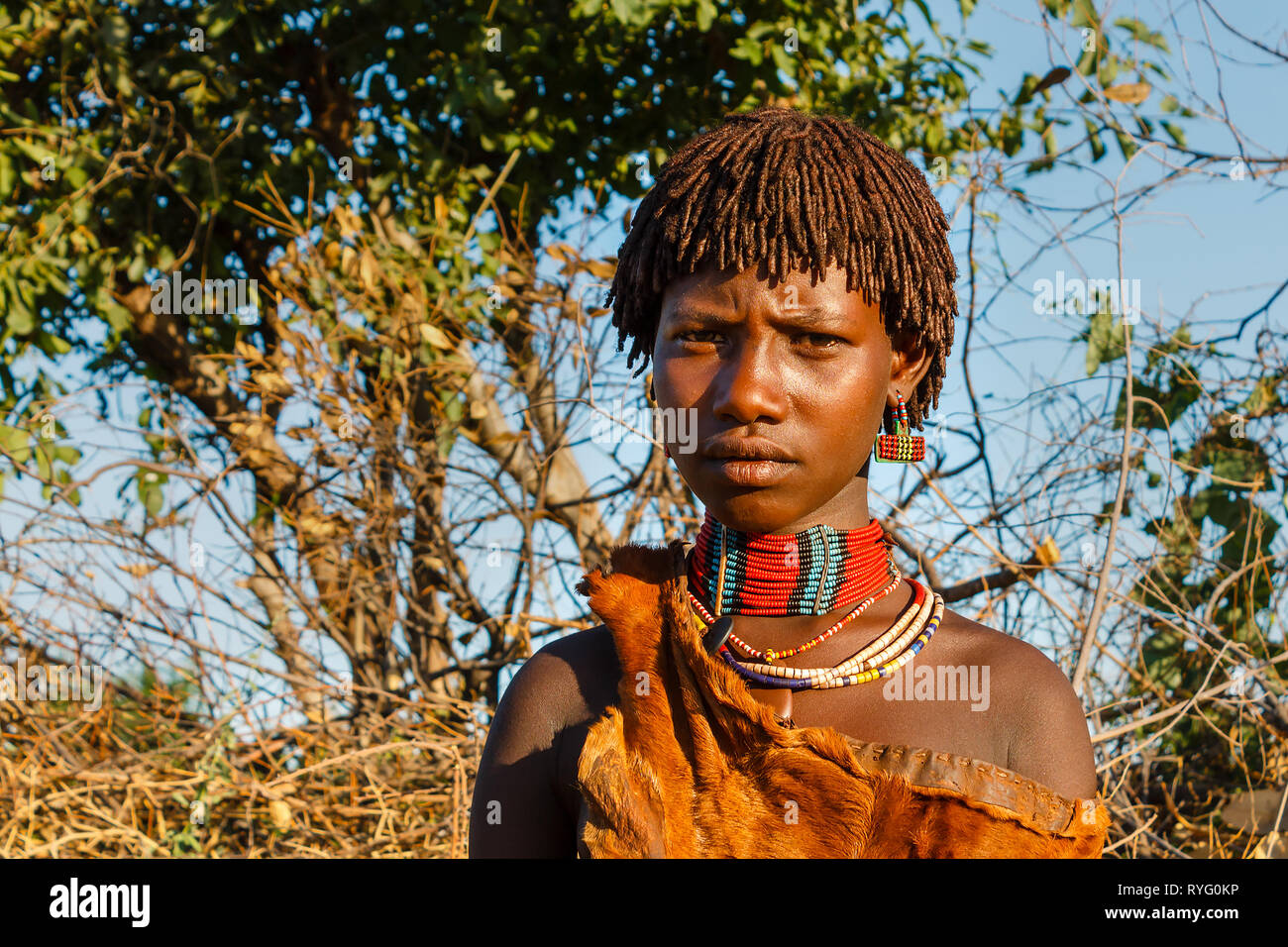 African tribe woman hi-res stock photography and images - Alamy