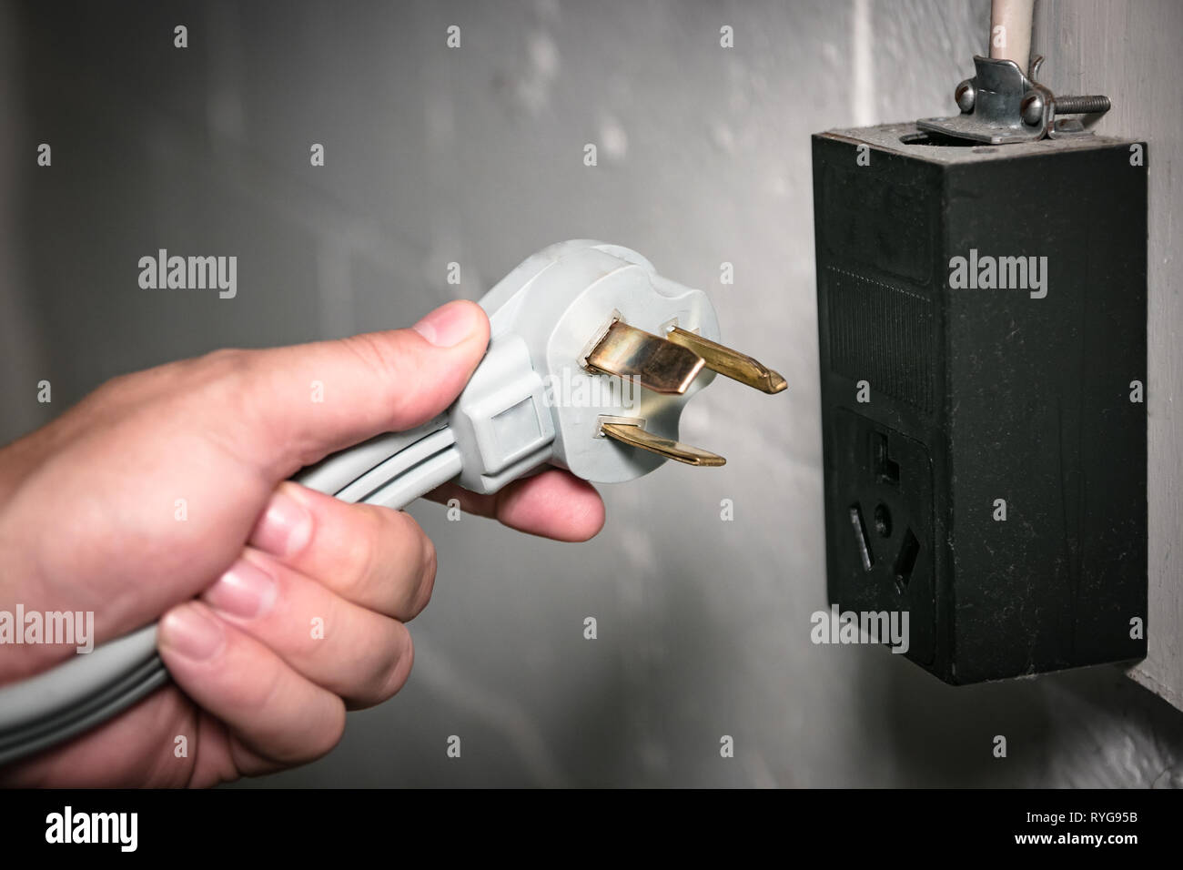 240 volt circuit hires stock photography and images Alamy