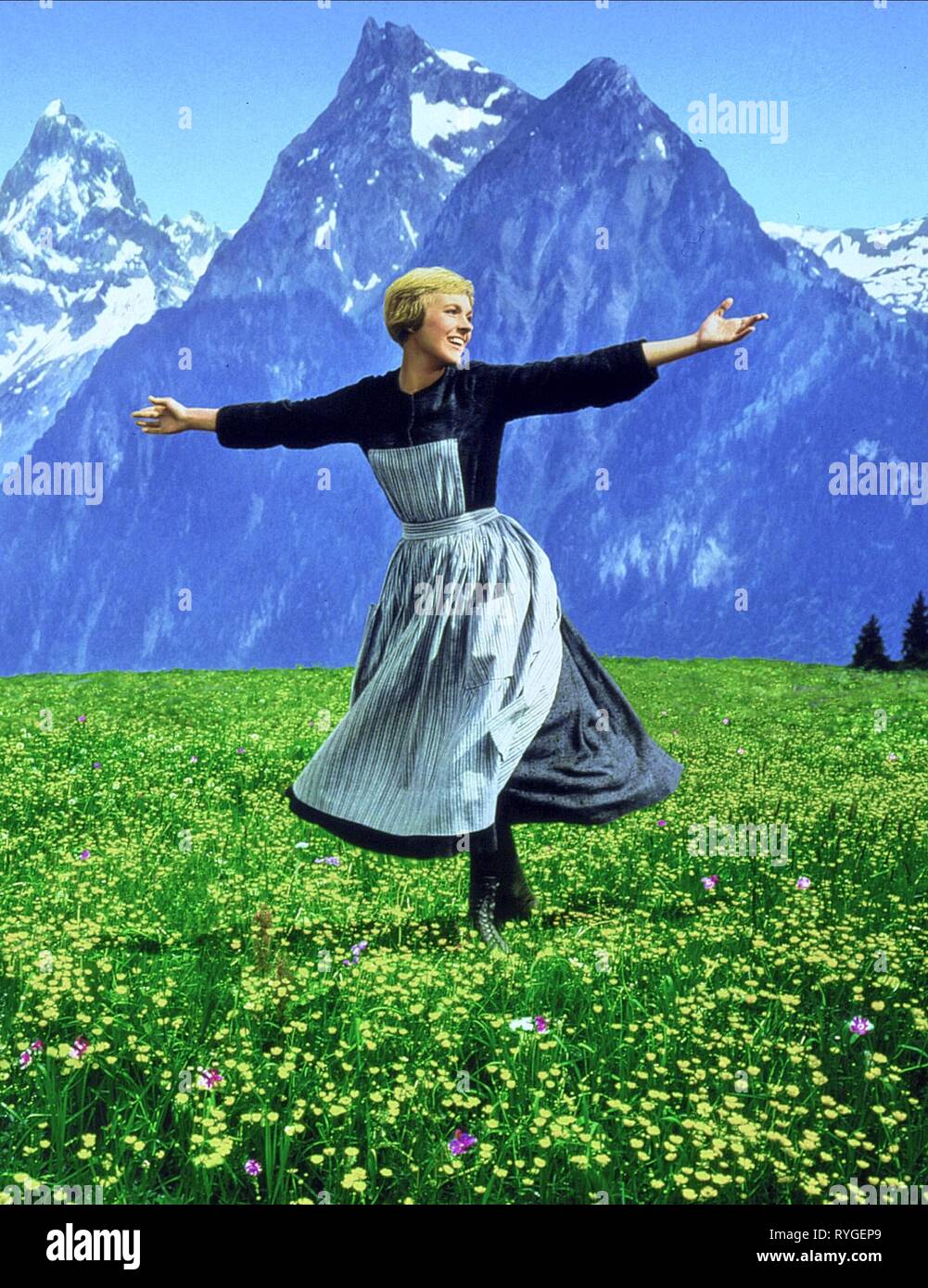 JULIE ANDREWS, THE SOUND OF MUSIC, 1965 Stock Photo Alamy