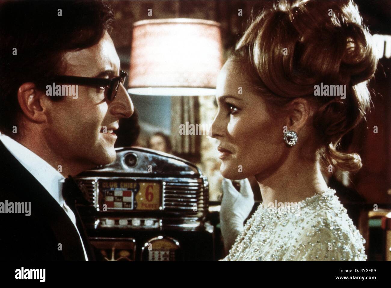 PETER SELLERS, URSULA ANDRESS, CASINO ROYALE, 1967 Stock Photo