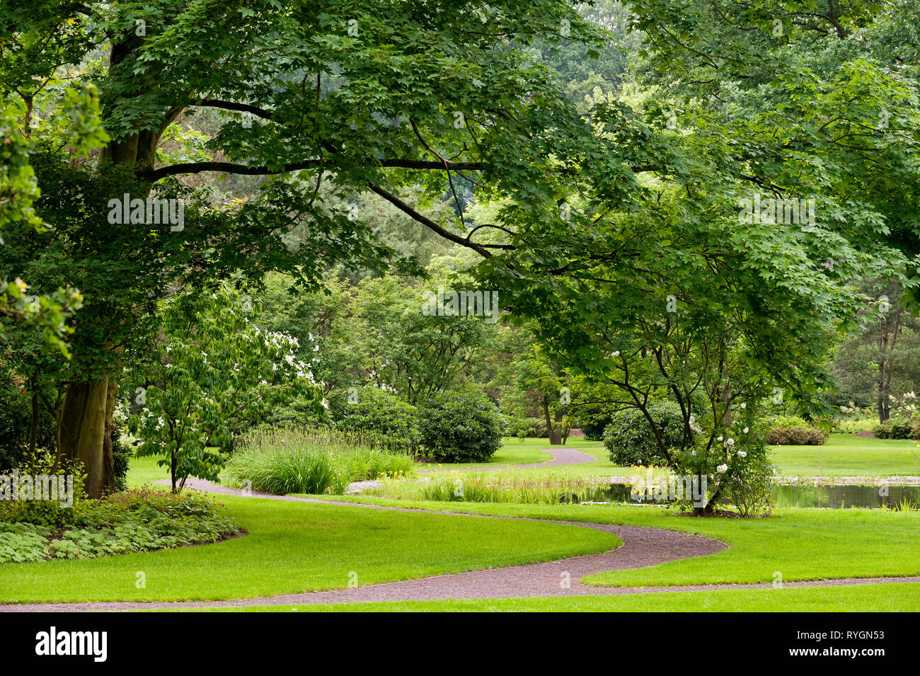 Winding paths through park hi res stock photography and images Alamy