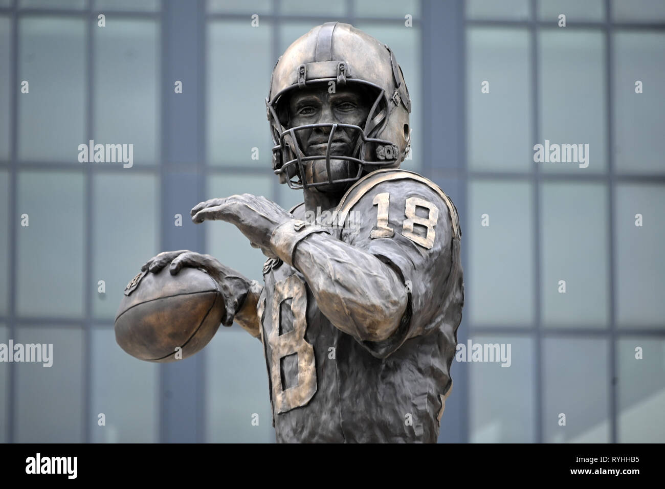 Peyton Manning statue: an Indianapolis Colts monument - Sports Illustrated