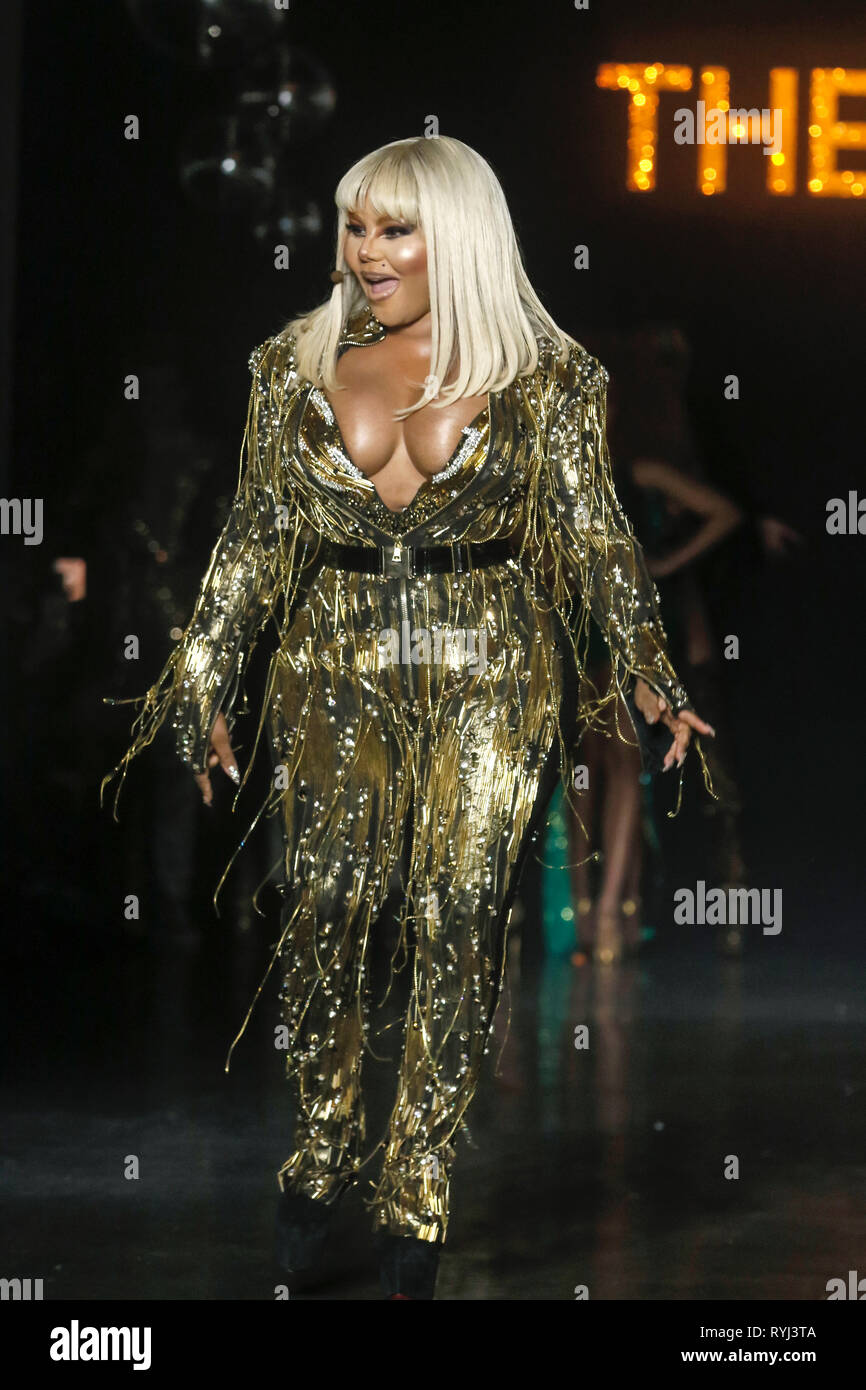 New York Ny February 12 2019 Lil Kim Walks Runway For The