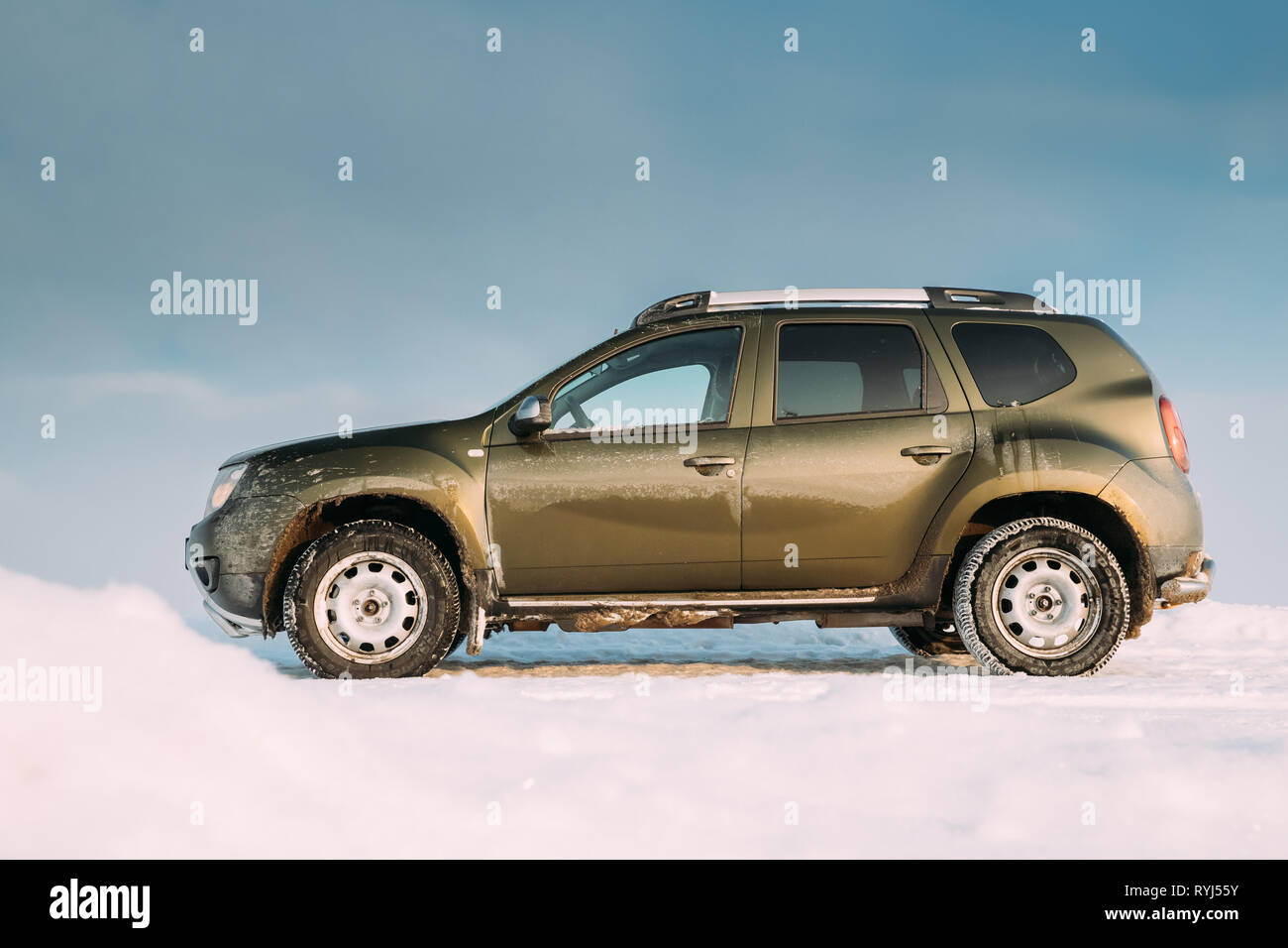 Gomel, Belarus - January 10, 2019: Car Renault Duster Or Dacia Duster Suv Parked On Roadside At Winter Day. Duster Produced Jointly By French Manufact Stock Photo