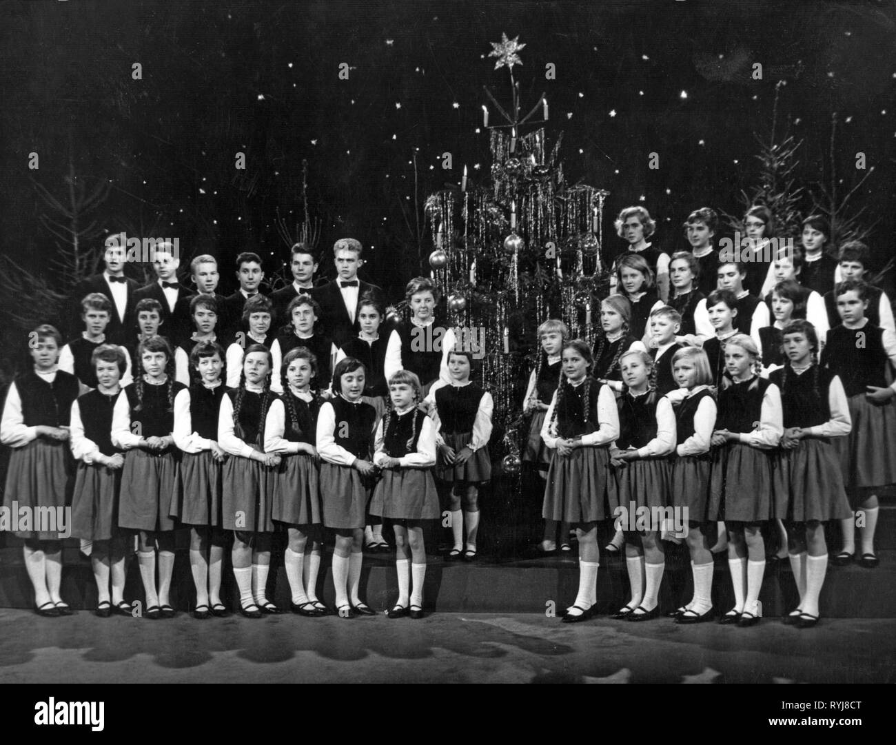 Christmas, carol singing, choir of the school of music 'Schaumburger Maerchensaenger', stage performance in the telecast 'Davon ich singen und wagen will', ZDF, 1960s, Additional-Rights-Clearance-Info-Not-Available Stock Photo