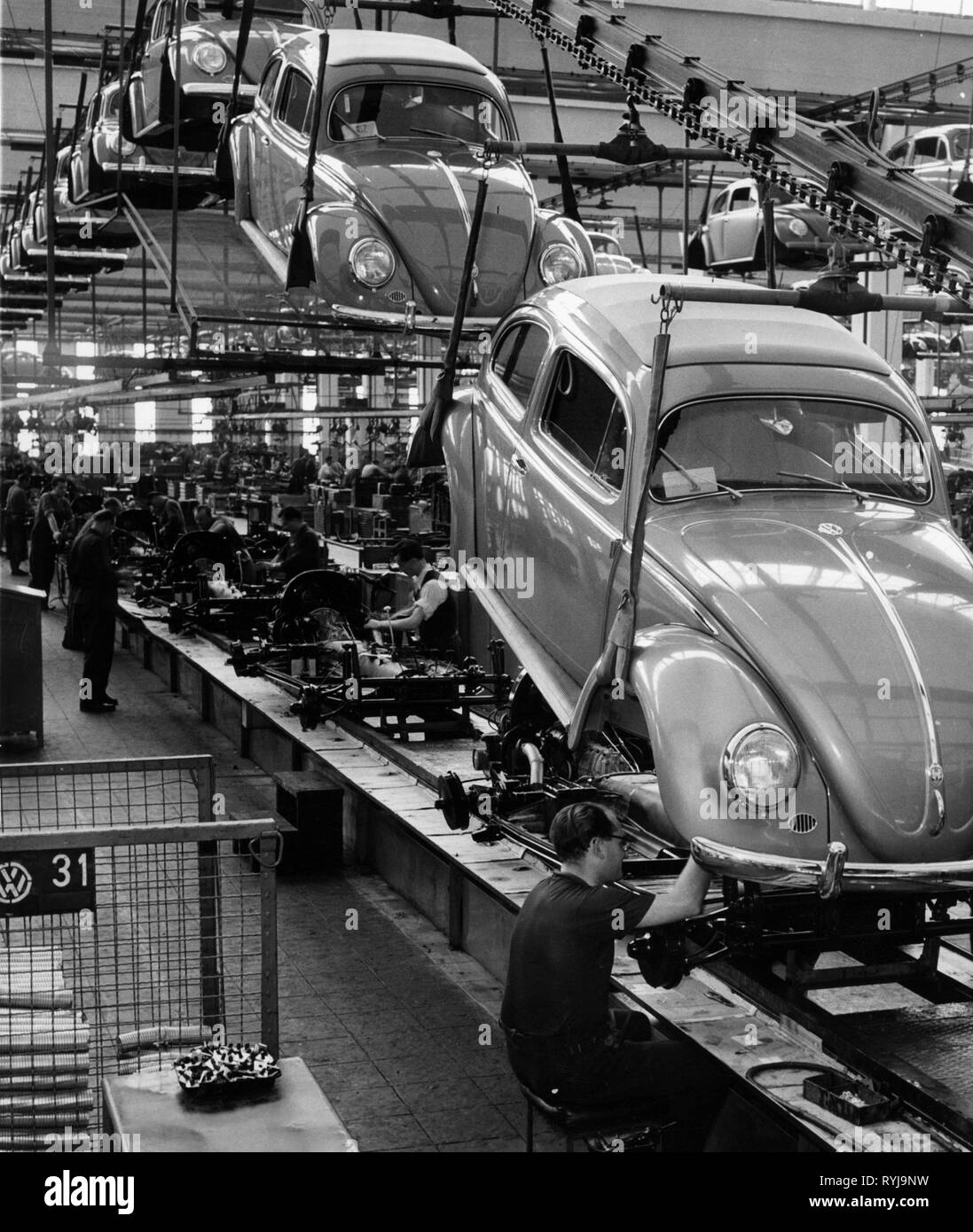 industry, 1950s and 1960s, Volkswagen plant, final assembly line, car industry, Germany, Additional-Rights-Clearance-Info-Not-Available Stock Photo