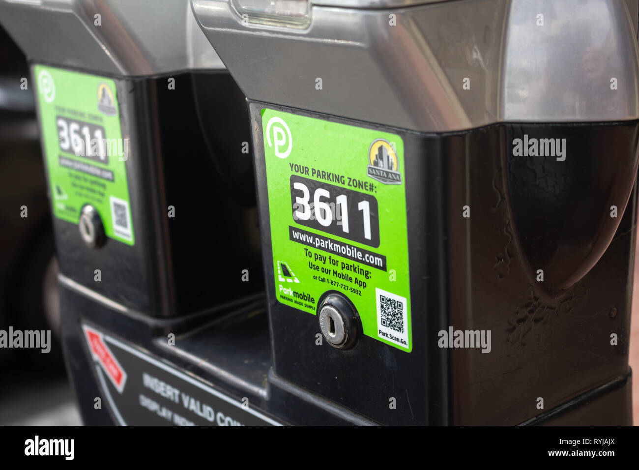 ParkMobile Contactless Parking Payment in Miami Beach - MIAMI, FLORIDA -  FEBRUARY 14, 2022 Stock Photo - Alamy