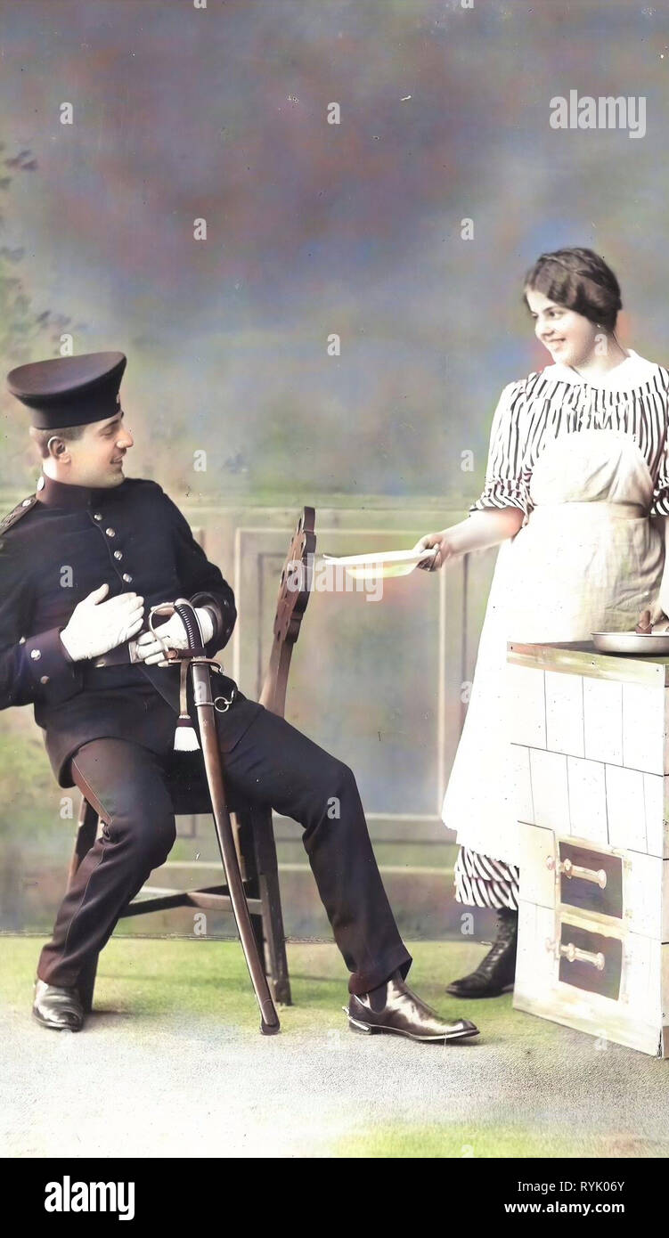 Army of Saxony, Couples in love in Germany, Kitchens in Germany, Chairs in Germany, 1913, Meißen, Artillerie Küche Stock Photo