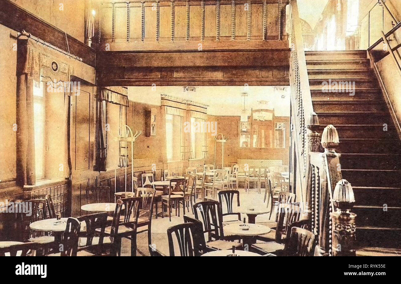 Cafés in Saxony, Buildings in Leisnig, Dining rooms in Germany, Round tables, Stairs in Landkreis Mittelsachsen, 1915, Landkreis Mittelsachsen, Leisnig, Cafe Meissner Stock Photo