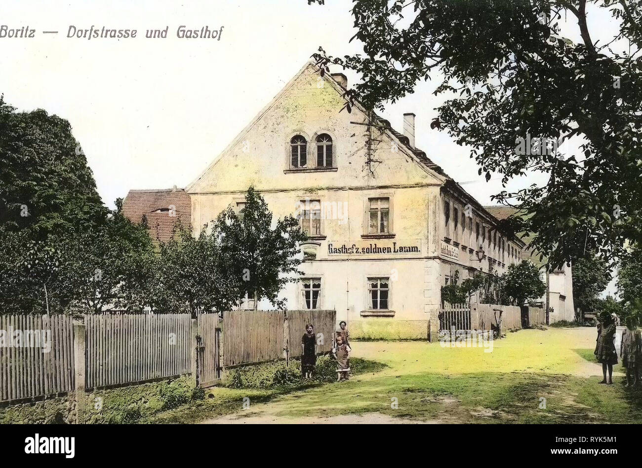 Restaurants in Landkreis Meißen, Boritz, 1916, Landkreis Meißen, Dorfstraße und Gasthof zum goldenen Lamm, Germany Stock Photo