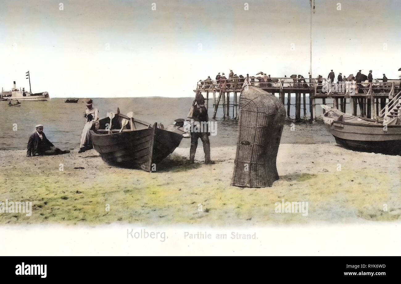 History of Kołobrzeg, Kołobrzeg beach, 1901, West Pomeranian Voivodeship, Kolberg, Partie am Strand Stock Photo