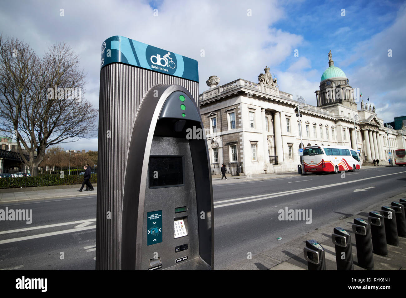 dublin bikes public bike hire rental scheme near the custom house