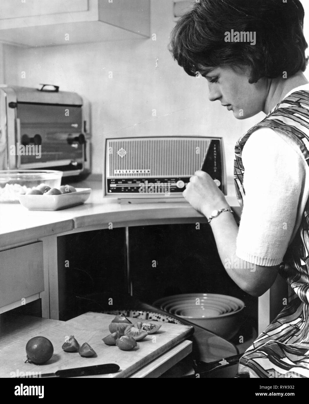 broadcast, radio, radio sets, Telefunken Caprice TK3191, housewife in the kitchen is searching for a station, Germany, 1962, Additional-Rights-Clearance-Info-Not-Available Stock Photo