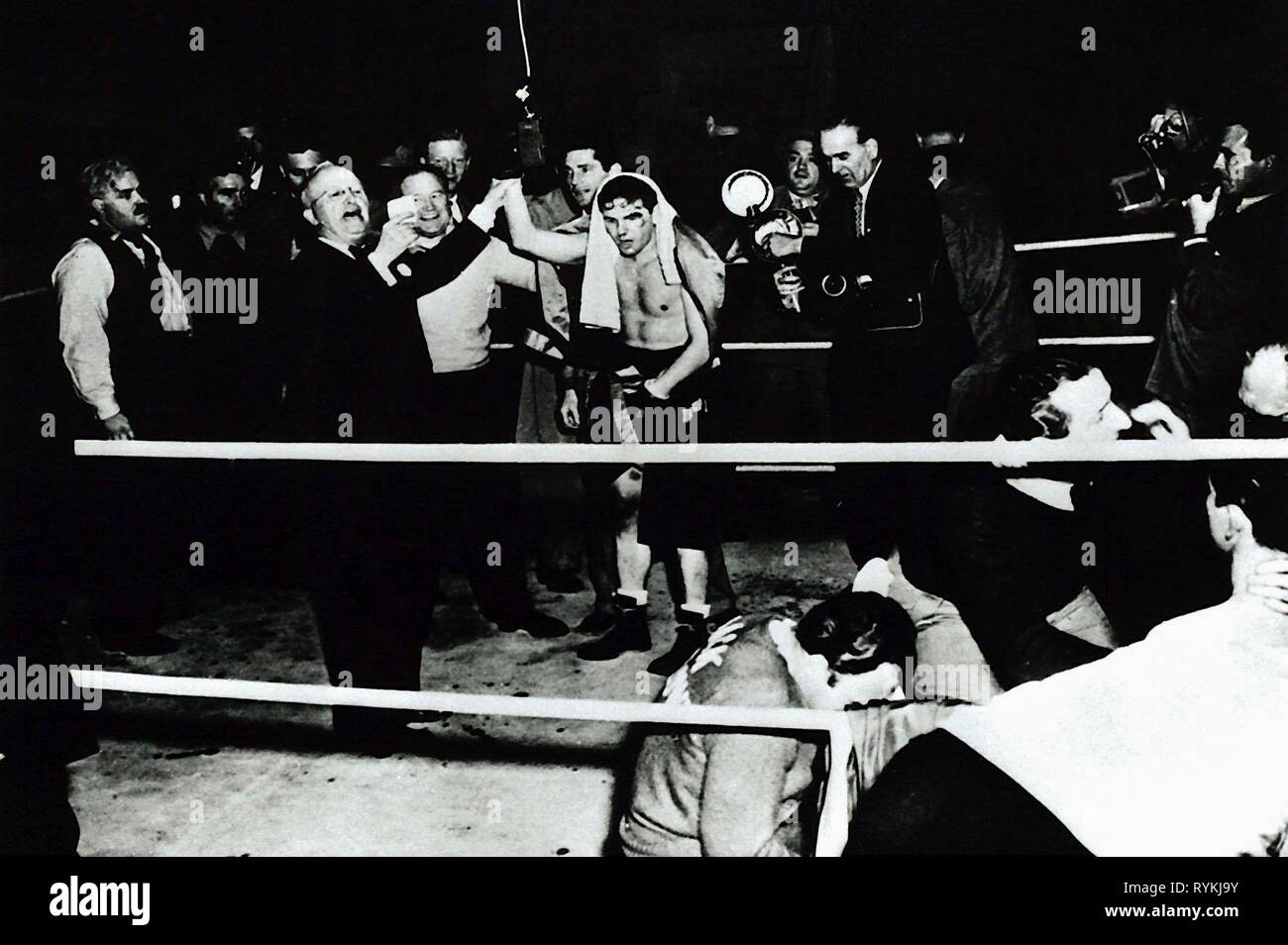 JOHN GARFIELD, BODY AND SOUL, 1947 Stock Photo Alamy