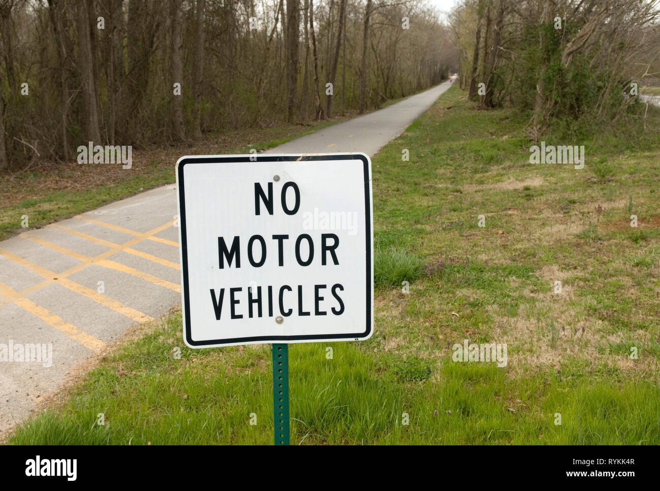 No motor vehicles sign at Greenlink bike and hiking trail, Greenville, South Carolina, USA. Stock Photo