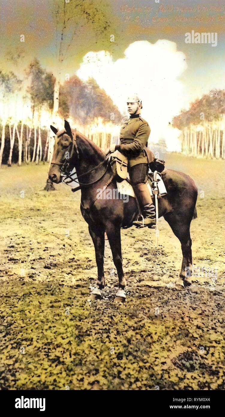 Military use of horses, 1. Königlich Sächsisches Train-Bataillon Nr. 12, 1906, Dresden, Gefreiter feldmarschmäßig, Germany Stock Photo