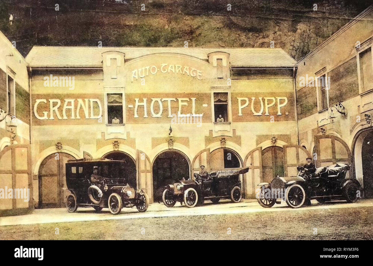 Grandhotel Pupp, Unidentified automobiles in the Czech Republic, Garages in the Czech Republic, 1908, Karlovy Vary Region, Marienbad, Grand Hotel Pupp, Autogarage Stock Photo