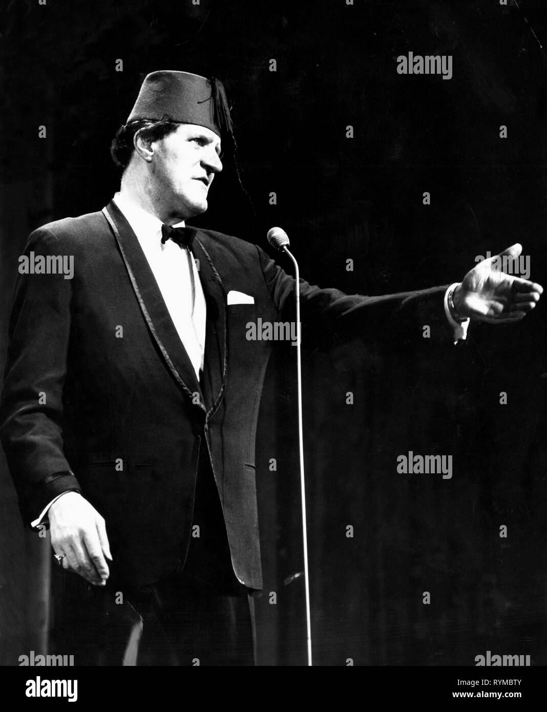 Image of Tommy Cooper, c. 1980 (photo)
