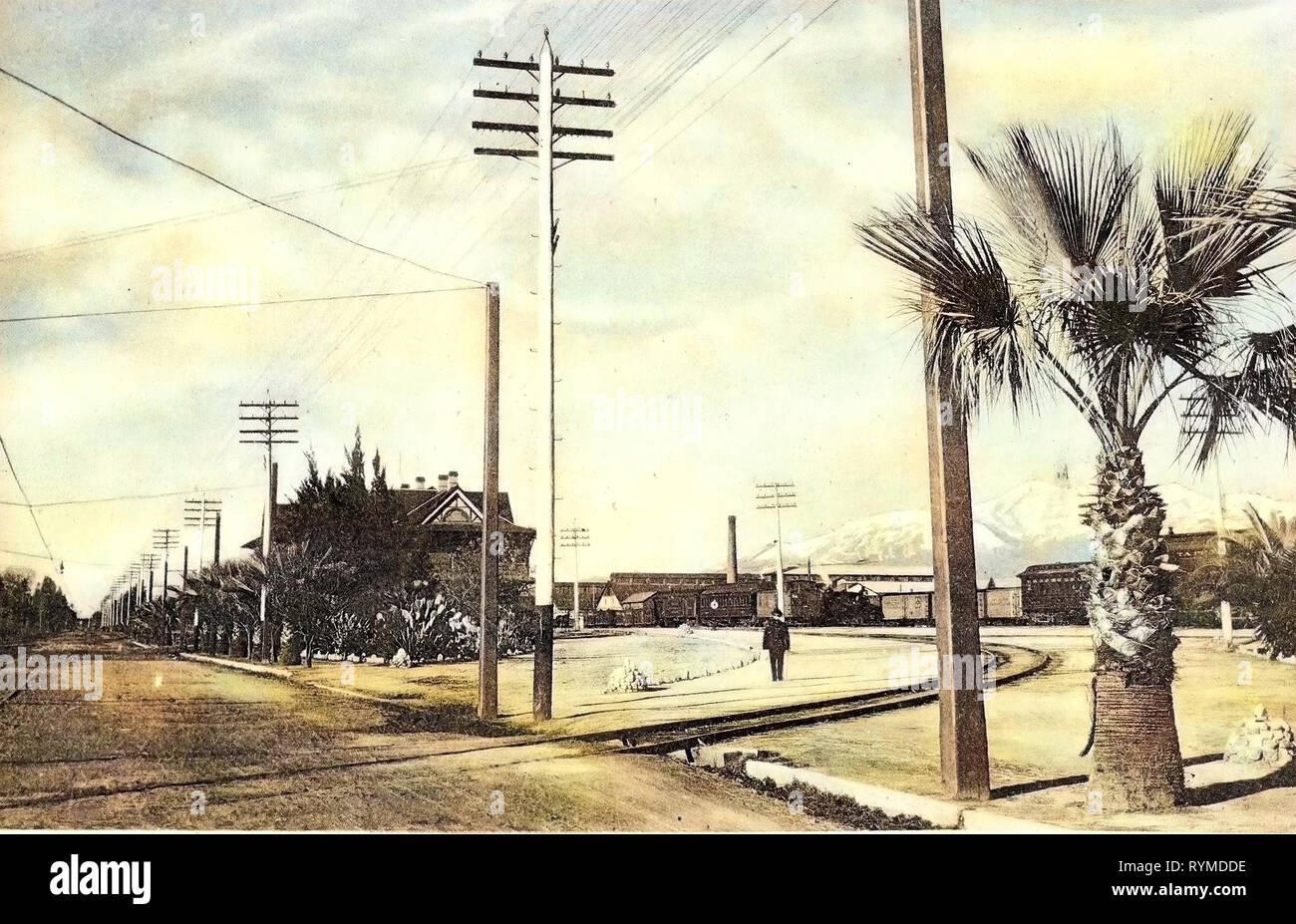 Rail tracks in the United States, Arecaceae in California, Santa Fe Depot (San Bernardino), 1906, California, San Bernardino, Santa Fe Depot Stock Photo