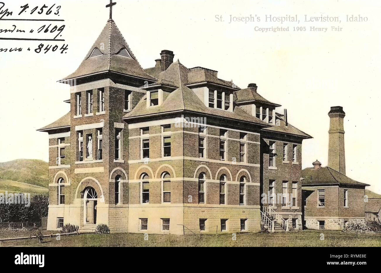 Hospitals in the United States, Christian crosses in the United States, 1906, Idaho, Lewiston, St. Josephs Hospital Lewiston Stock Photo