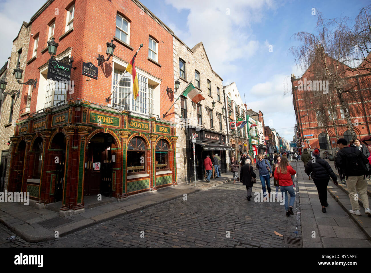 quays bar and restaurant in temple bar square Dublin Republic of Ireland Europe Stock Photo