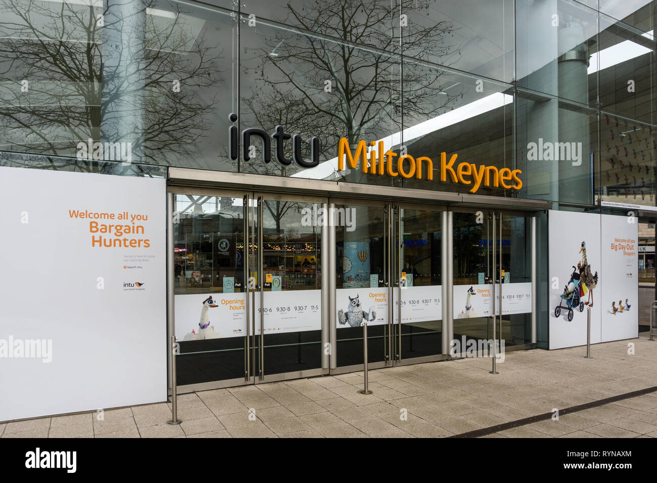 Shoppers entrance to the INTU Milton Keynes shopping centre, Buckinghamshire, UK Stock Photo