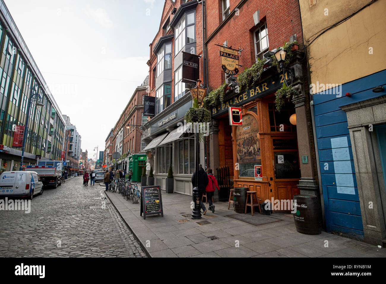 Fleet street in temple bar Dublin Republic of Ireland Europe Stock Photo