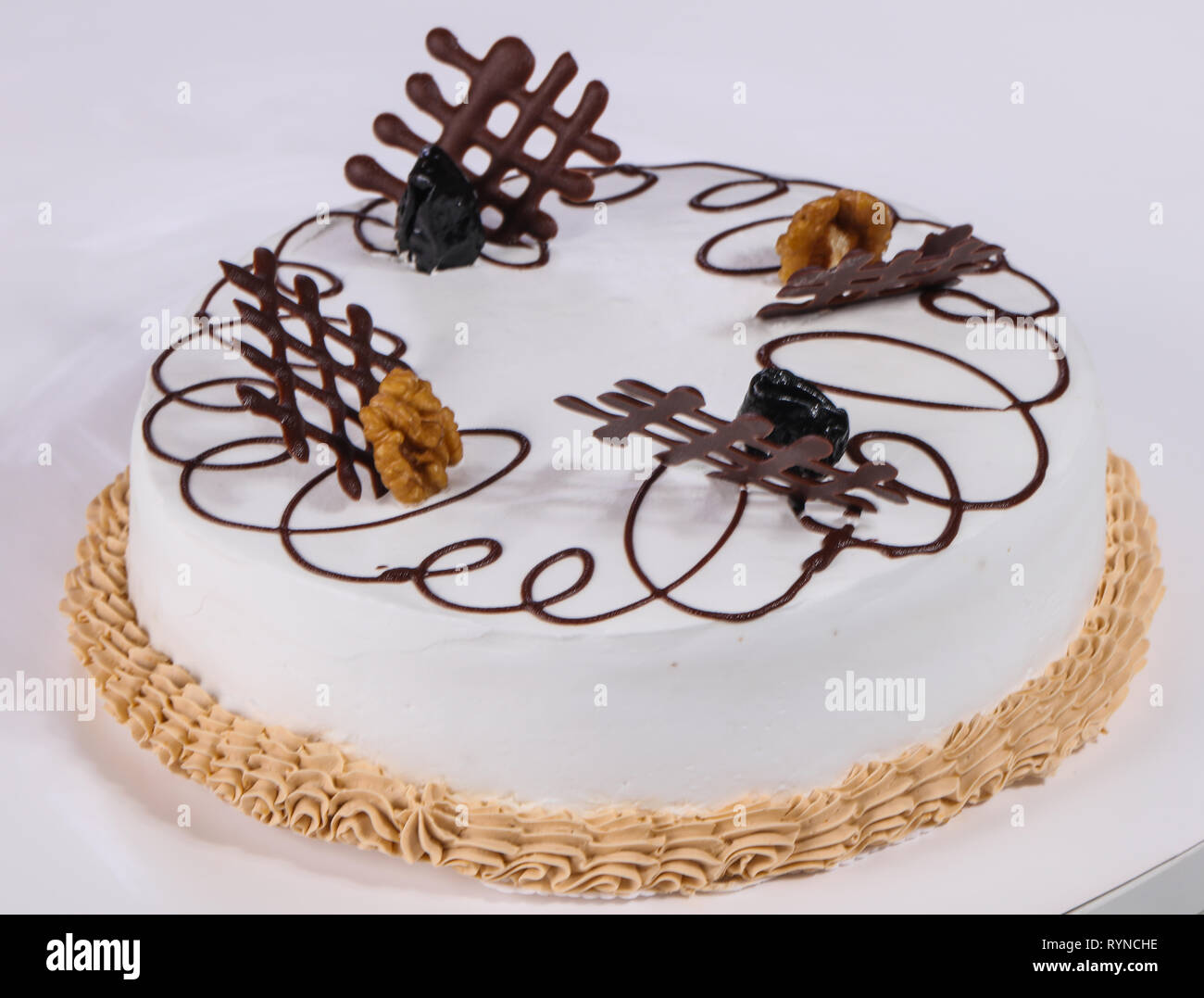 Sweet tasty cake with cream Stock Photo - Alamy