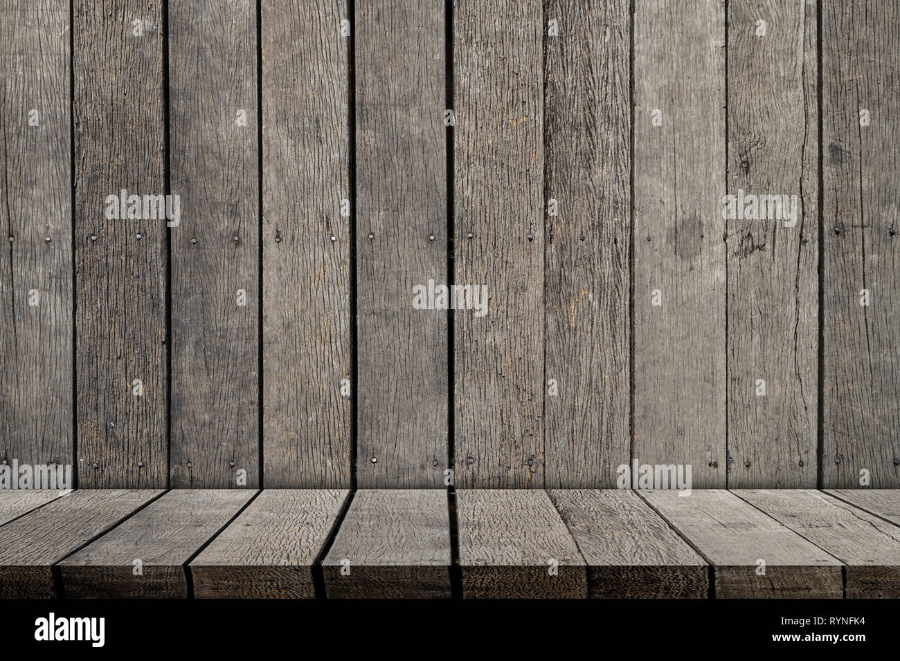 3d empty wooden shelf hi-res stock photography and images - Alamy