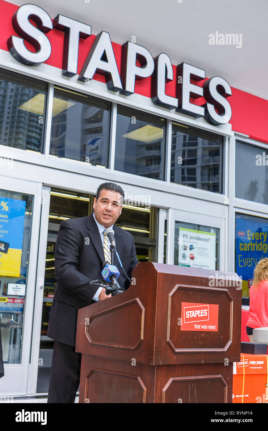 Miami Florida,Staples,office supply products store,retail,chain