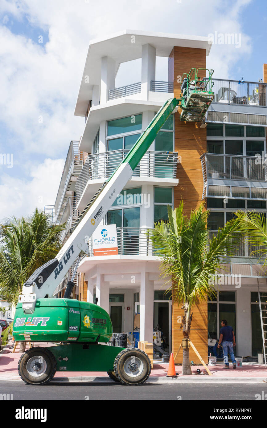 Jlg Lift High Resolution Stock Photography and Images - Alamy