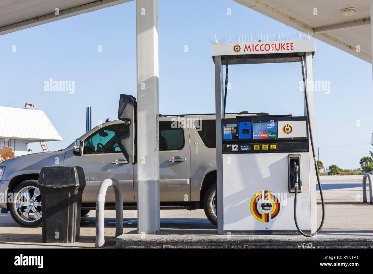 Miccosukee Seminole Service Plaza High Resolution Stock Photography And Images Alamy