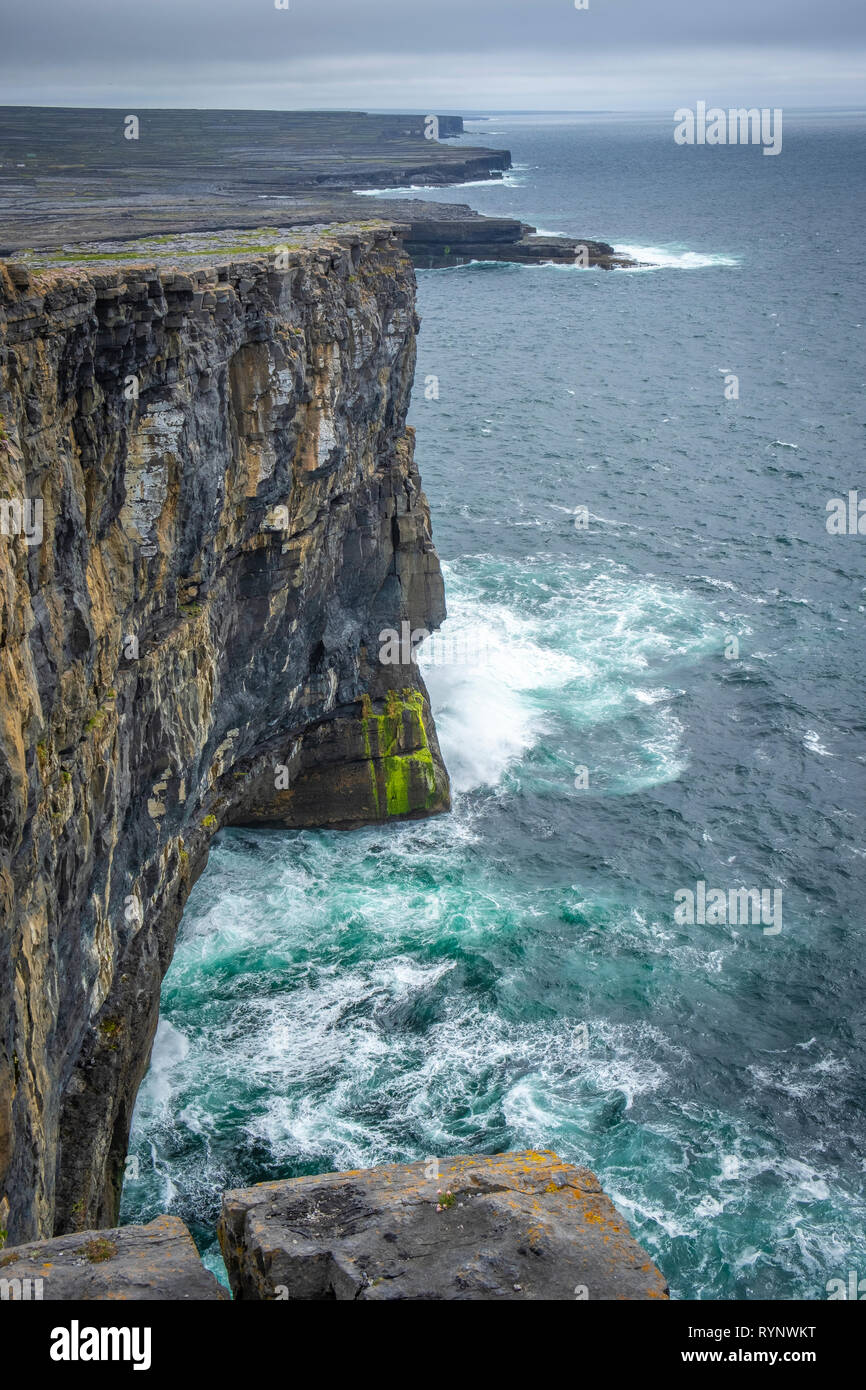 Aran islands boat hi-res stock photography and images - Alamy