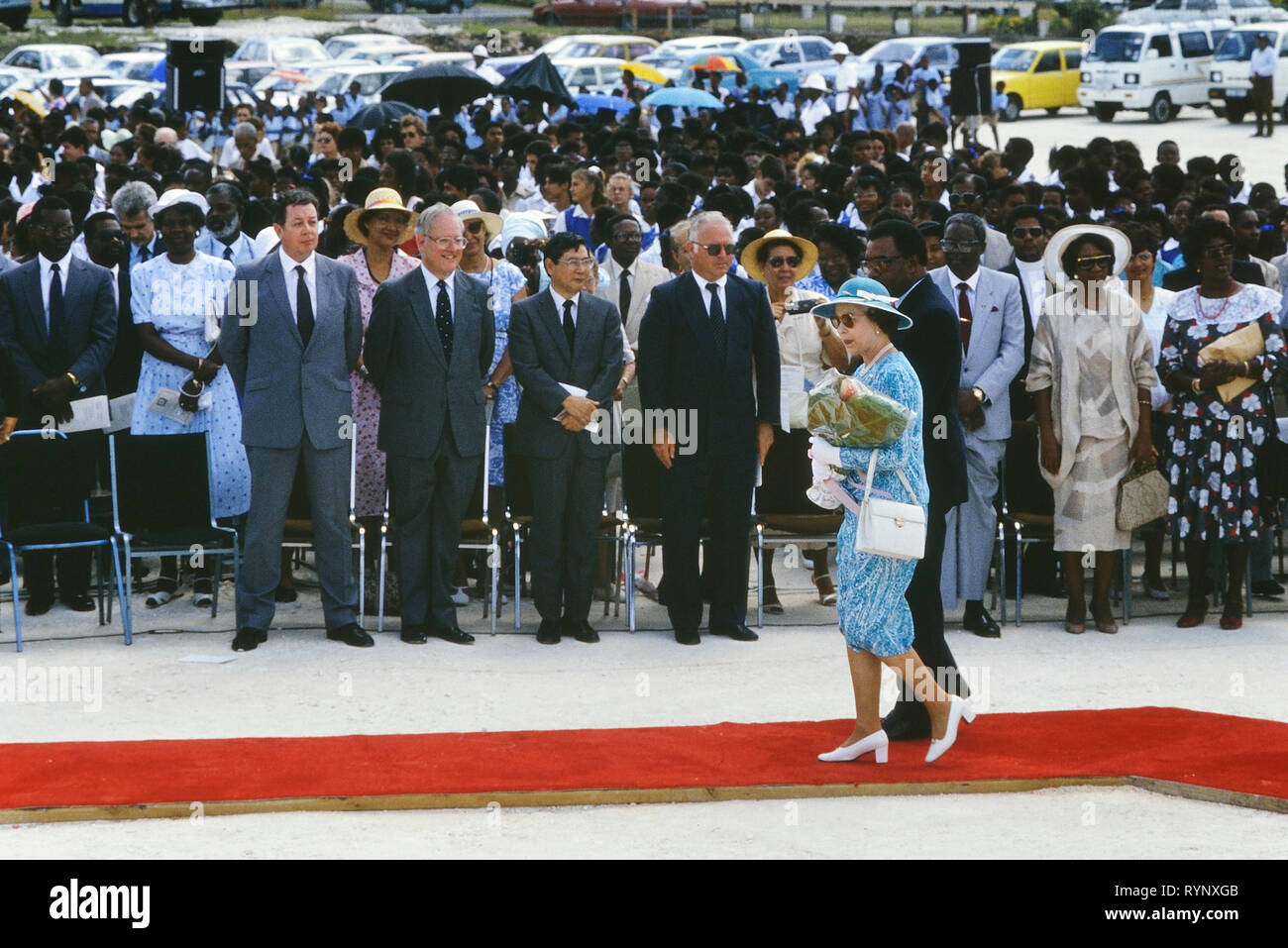 Queen Elizabeth II visit to Queen's College to officiate at the stone ...