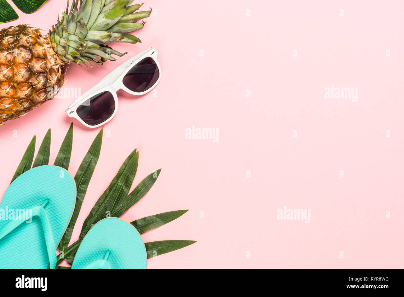 Summer flat lay background on pink Stock Photo - Alamy