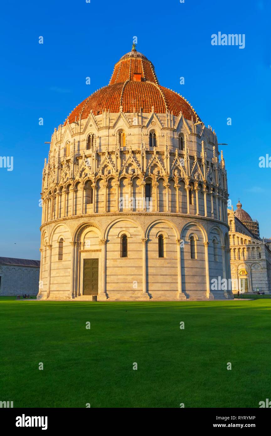 Baptistery and Cathedral, Campo dei Miracoli, Pisa, Tuscany, Italy Stock Photo