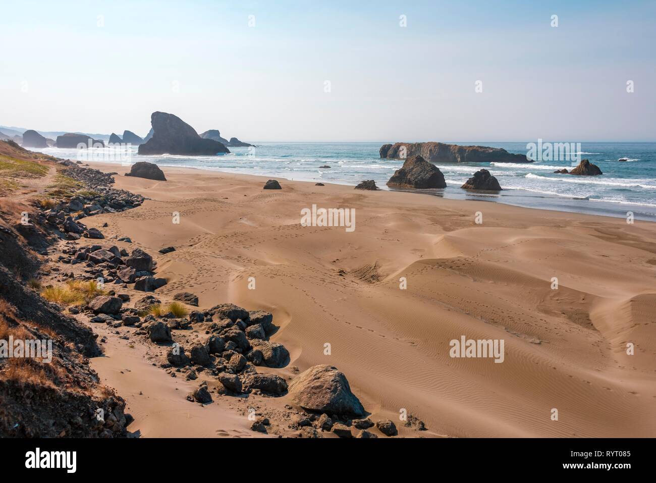 Coastal landscape, sandy beach with rugged rocks, Myers Creek Beach Viewpoint, Oregon USA Stock Photo