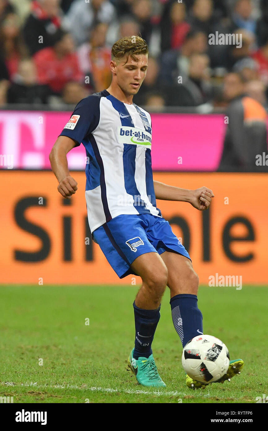 Cadre nomination at DFB team: Nilas STARK appointed to A-national team.  Image: Niklas STARK (Hertha BSC), action, single action, single image, cut  out, full body shot, whole figure. Soccer 1. Bundesliga, 4.