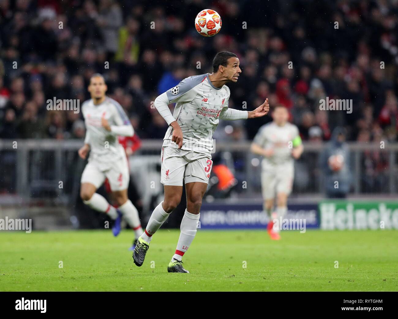 Fc bayern munich liverpool fc hi-res stock photography and images - Alamy