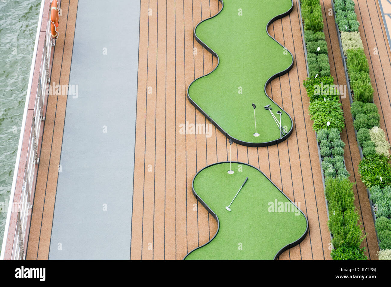 Shuffle Board Stock Photos Shuffle Board Stock Images Alamy