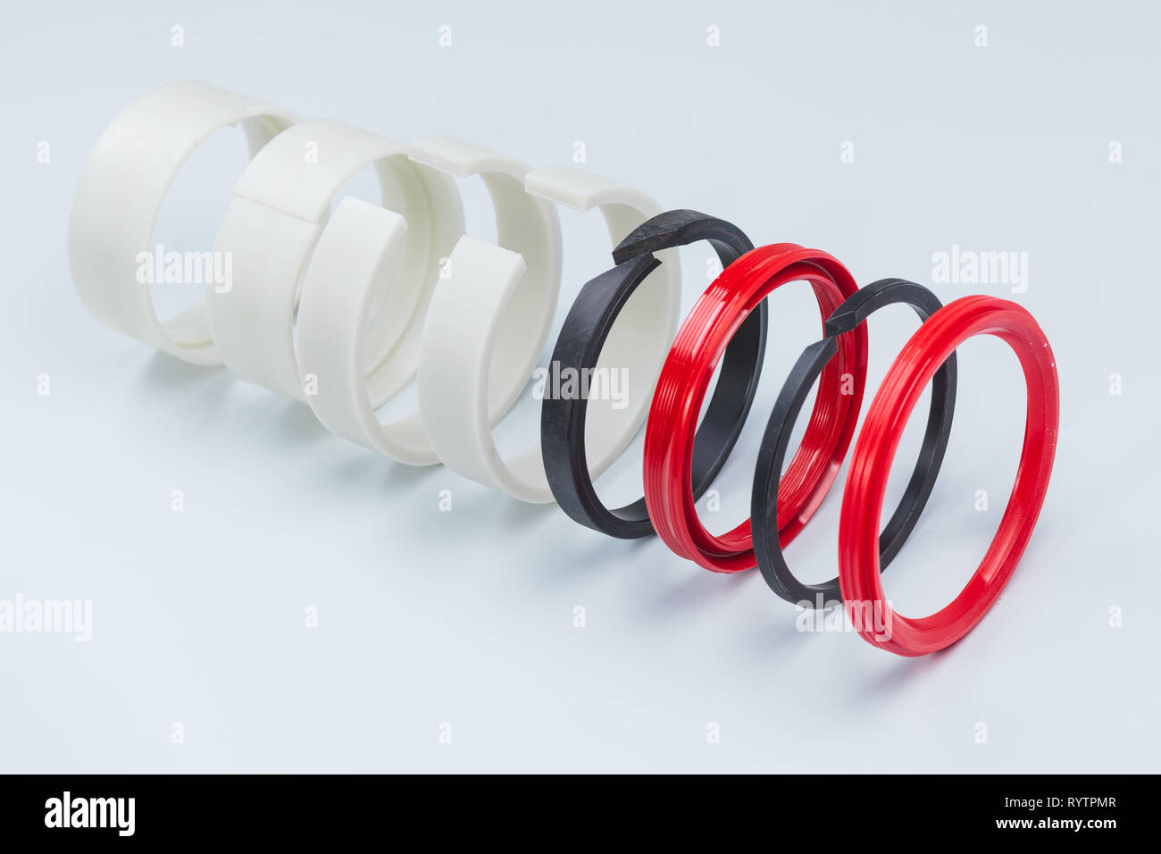 Compaction. Hydraulic cylinder. Seals, sealing rings. Wipers, guide