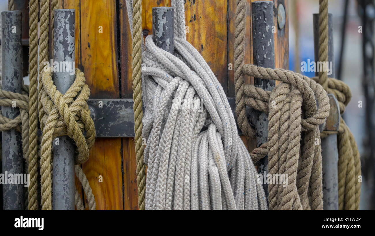 different kinds of rope