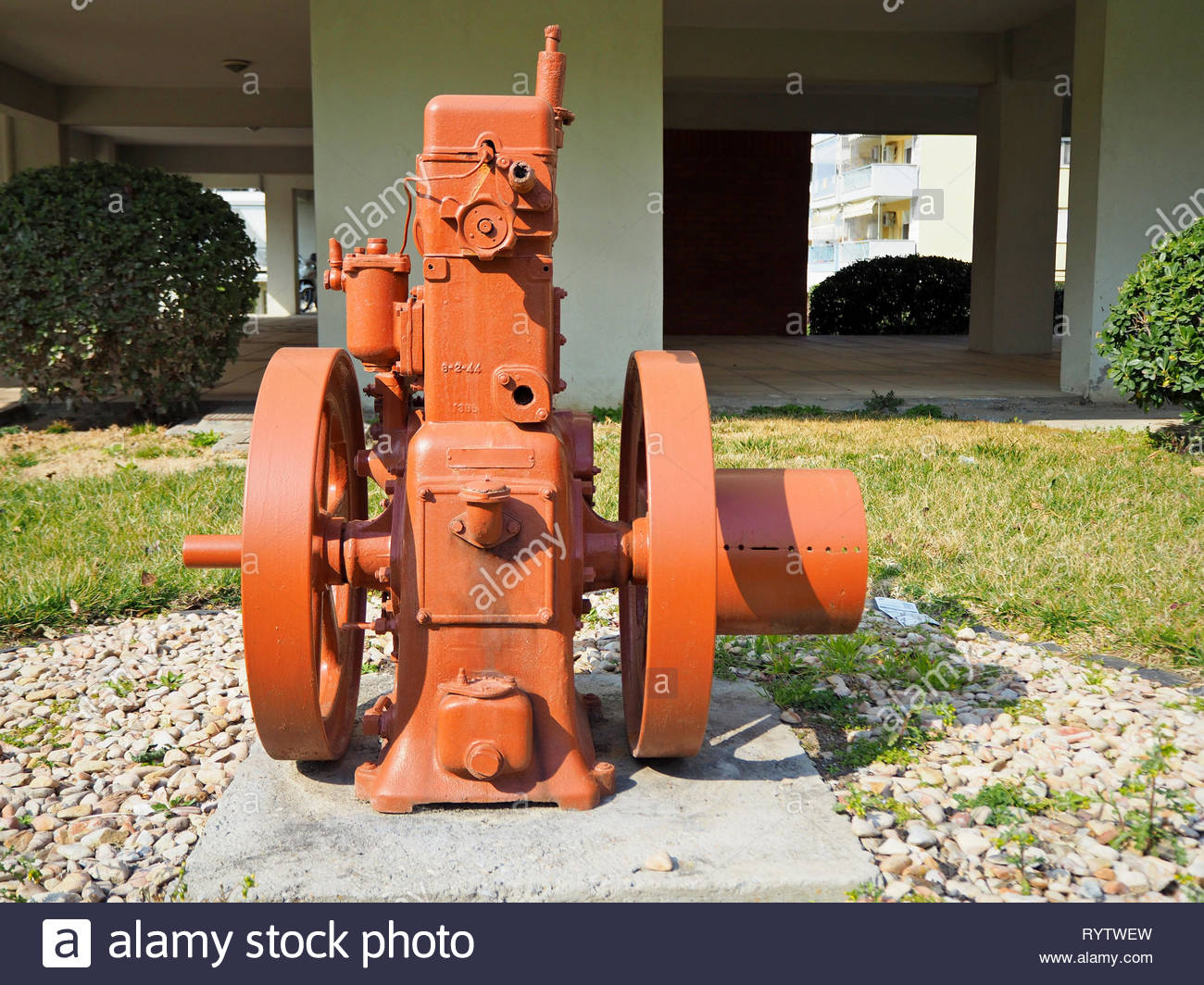 Petrolpowered Four Stroke Internal Combustion Engine The Engine