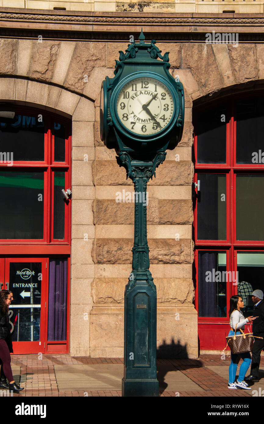 Outdoor Antique Pole Clock High Resolution Stock Photography and Images