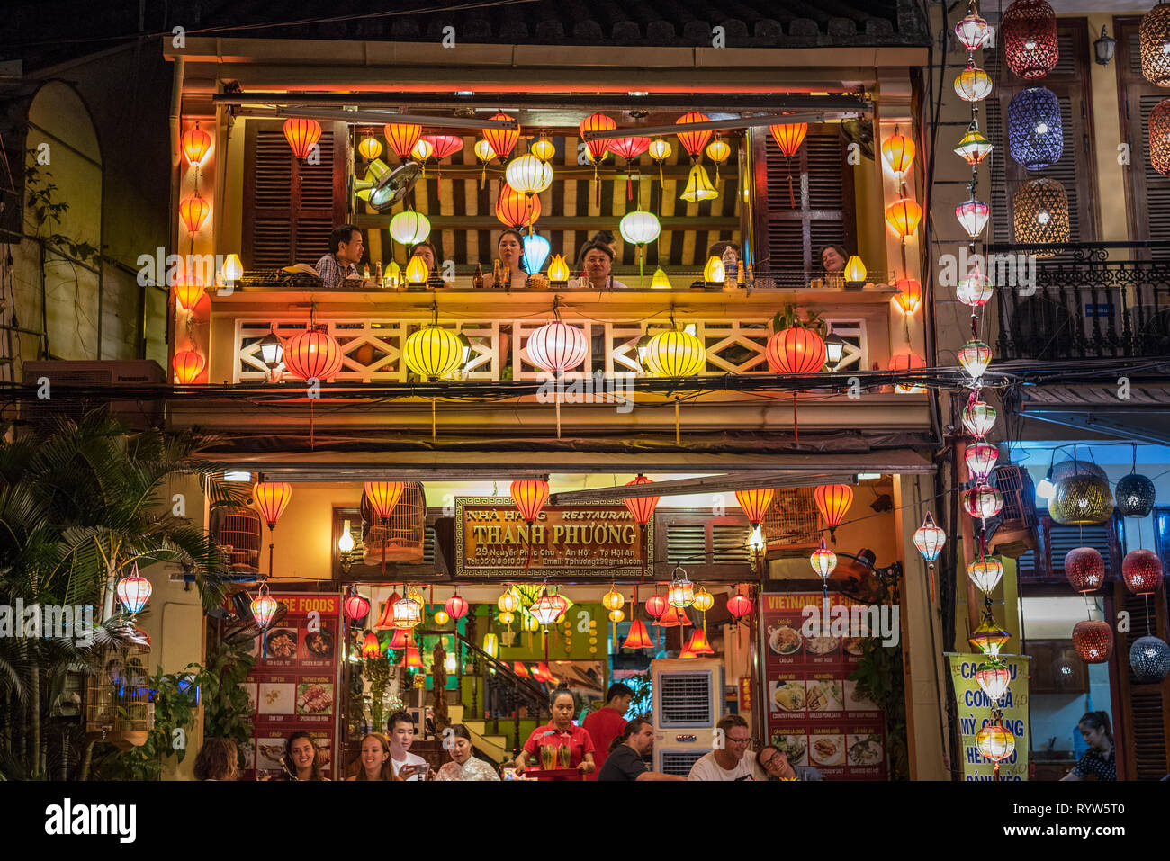 Hoi an restaurant hi-res stock photography and images - Alamy