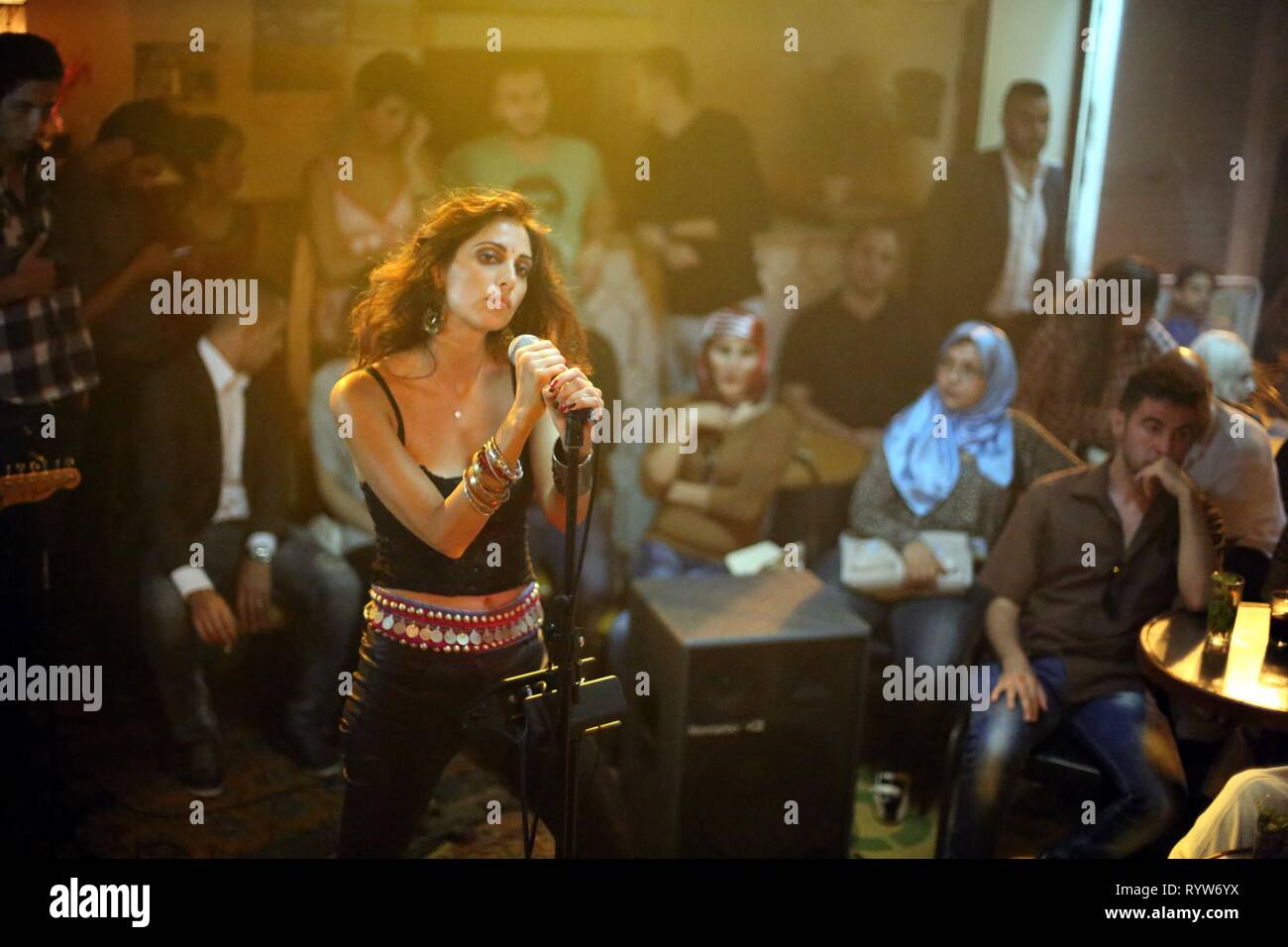 Only Lovers Left Alive Year 13 Uk Germany France Director Jim Jarmusch Yasmine Hamdan Stock Photo Alamy