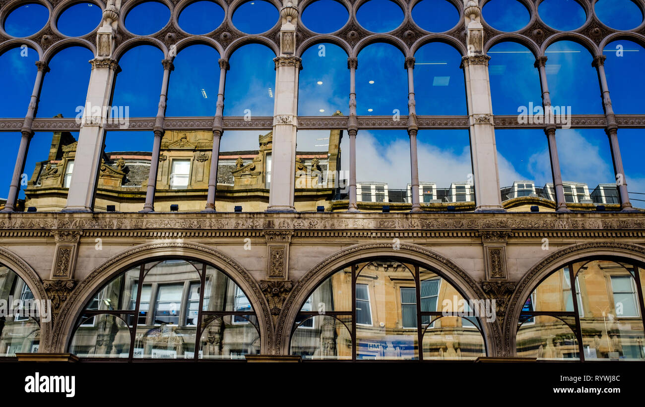 Traditional architecture in Gordon Street, Glasgow Stock Photo Alamy