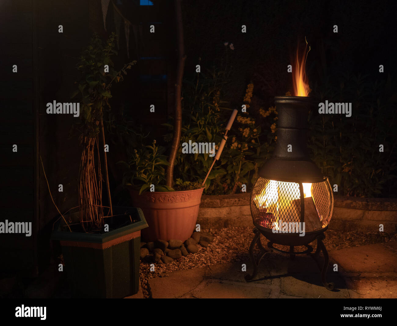 Chiminea hires stock photography and images Alamy